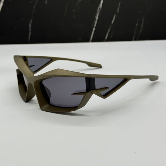 NEW GV40049I 97A GIVENCHY SUNGLASSES  MATTE DARK GREEN UNISEX EYEWEAR GIVENCHY - Picture 10 of 15